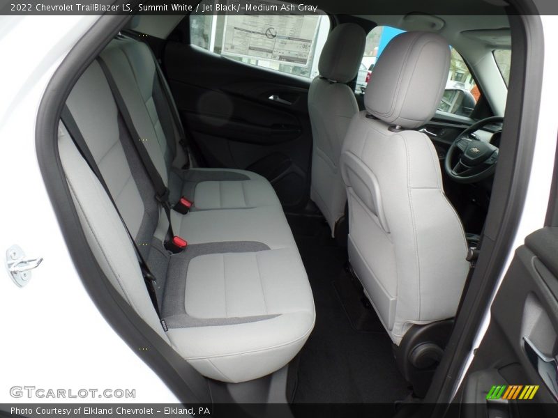 Summit White / Jet Black/­Medium Ash Gray 2022 Chevrolet TrailBlazer LS
