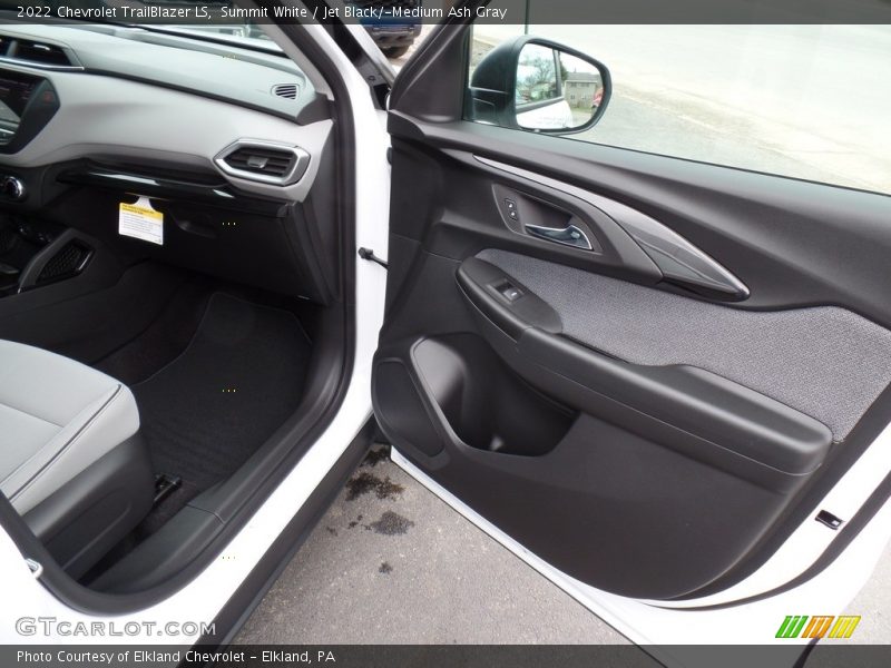 Summit White / Jet Black/­Medium Ash Gray 2022 Chevrolet TrailBlazer LS