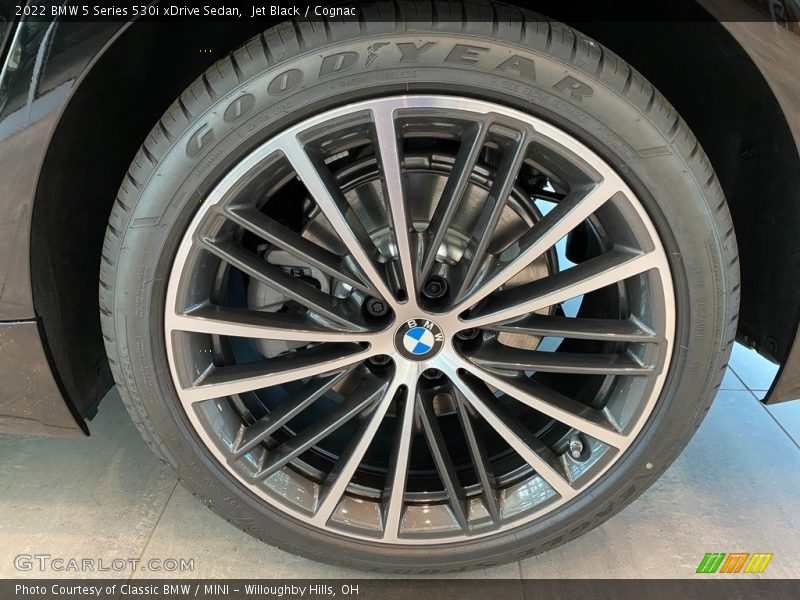 Jet Black / Cognac 2022 BMW 5 Series 530i xDrive Sedan