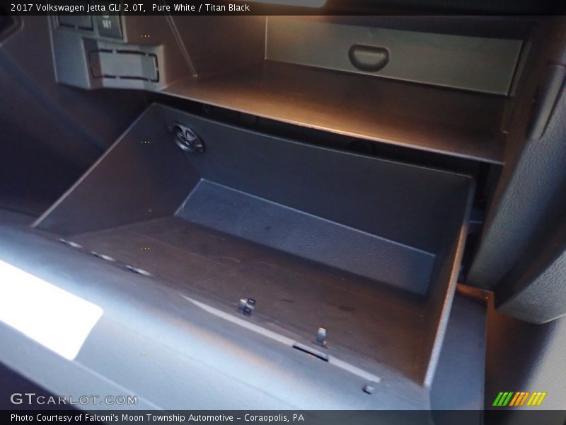 Pure White / Titan Black 2017 Volkswagen Jetta GLI 2.0T