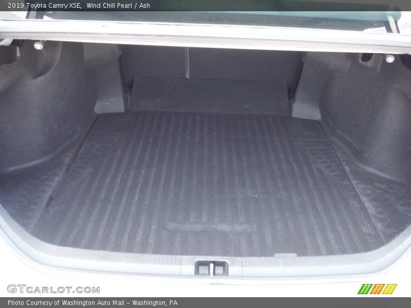 Wind Chill Pearl / Ash 2019 Toyota Camry XSE