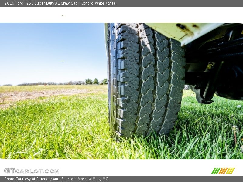 Oxford White / Steel 2016 Ford F250 Super Duty XL Crew Cab