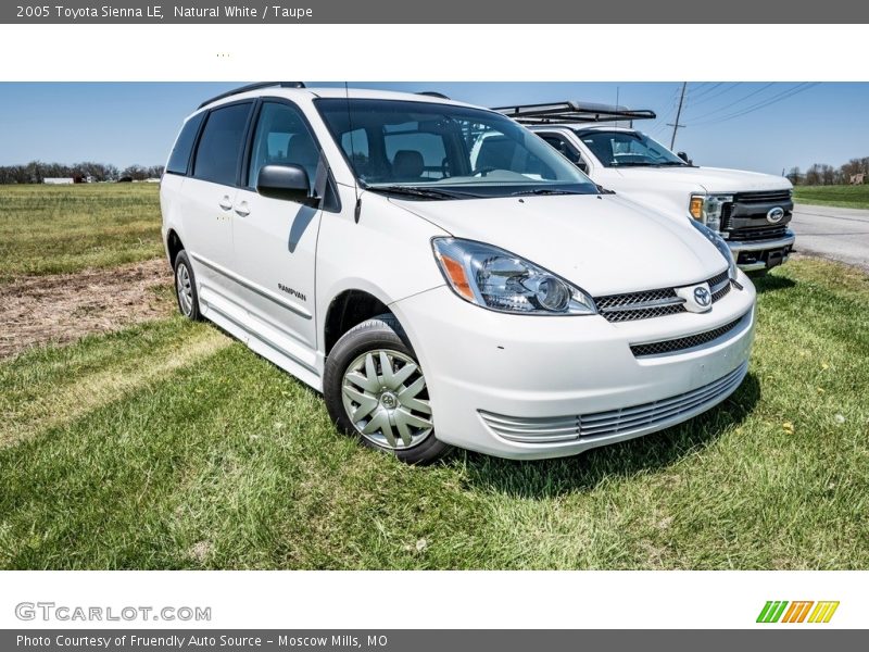Natural White / Taupe 2005 Toyota Sienna LE