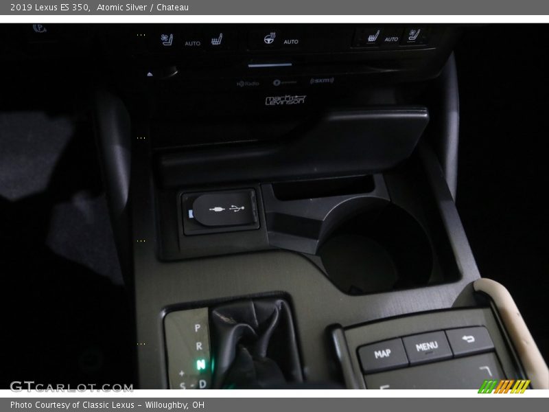 Atomic Silver / Chateau 2019 Lexus ES 350