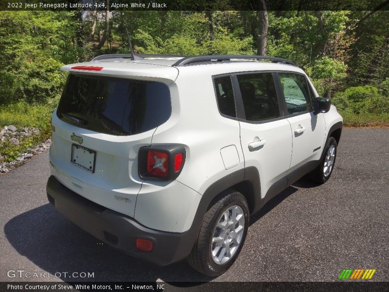 Alpine White / Black 2022 Jeep Renegade Latitude 4x4
