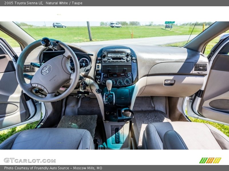 Natural White / Taupe 2005 Toyota Sienna LE