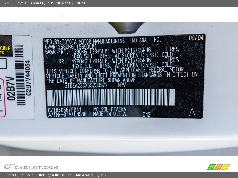 Natural White / Taupe 2005 Toyota Sienna LE