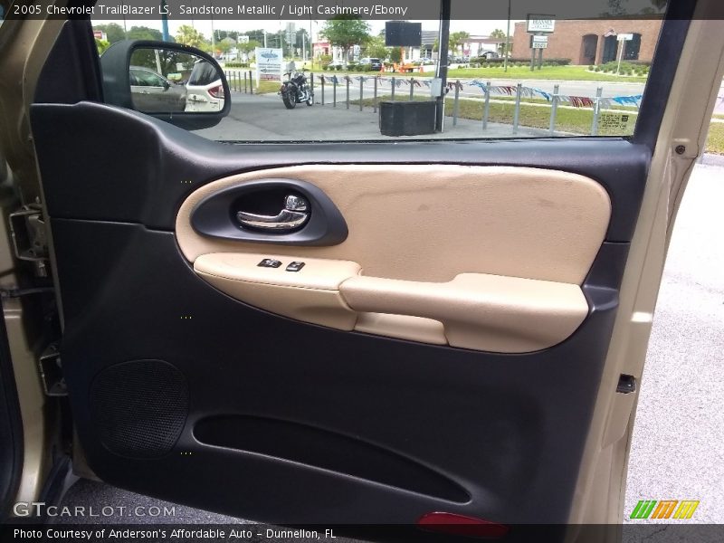 Sandstone Metallic / Light Cashmere/Ebony 2005 Chevrolet TrailBlazer LS