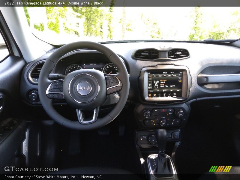 Alpine White / Black 2022 Jeep Renegade Latitude 4x4