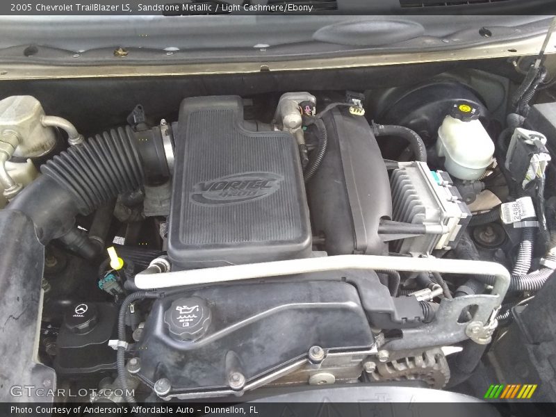 Sandstone Metallic / Light Cashmere/Ebony 2005 Chevrolet TrailBlazer LS
