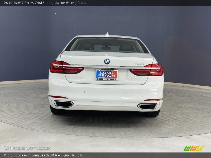 Alpine White / Black 2019 BMW 7 Series 740i Sedan