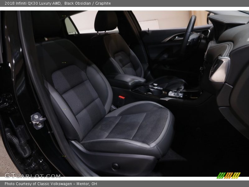 Black Obsidian / Graphite 2018 Infiniti QX30 Luxury AWD