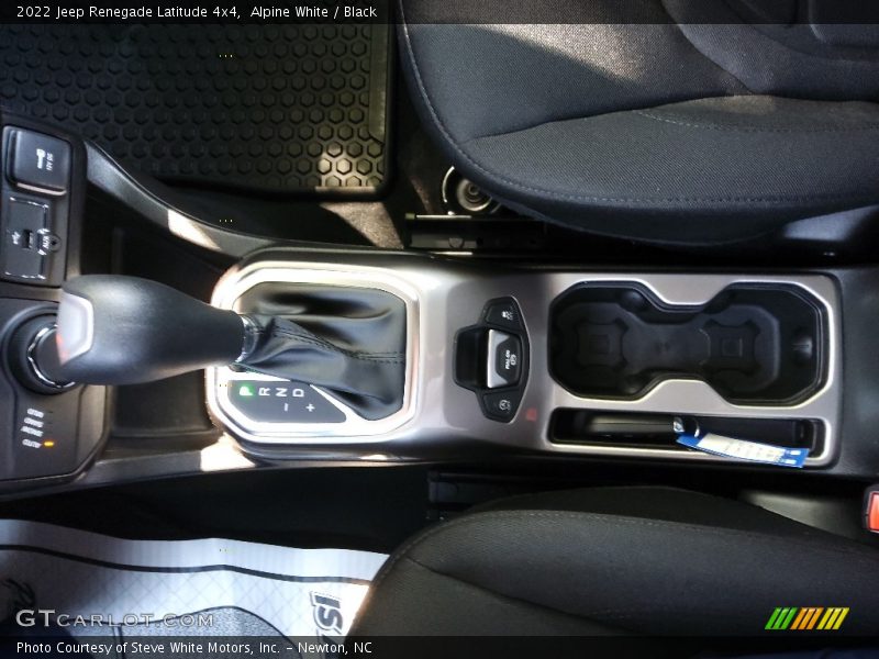 Alpine White / Black 2022 Jeep Renegade Latitude 4x4
