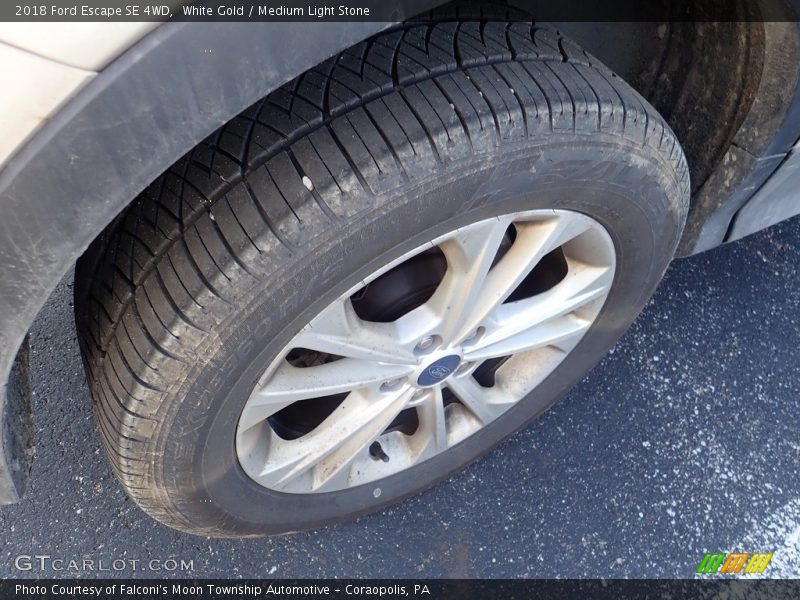 White Gold / Medium Light Stone 2018 Ford Escape SE 4WD