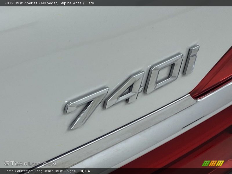 Alpine White / Black 2019 BMW 7 Series 740i Sedan