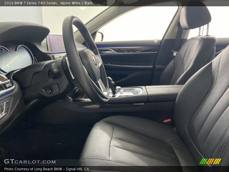 Alpine White / Black 2019 BMW 7 Series 740i Sedan