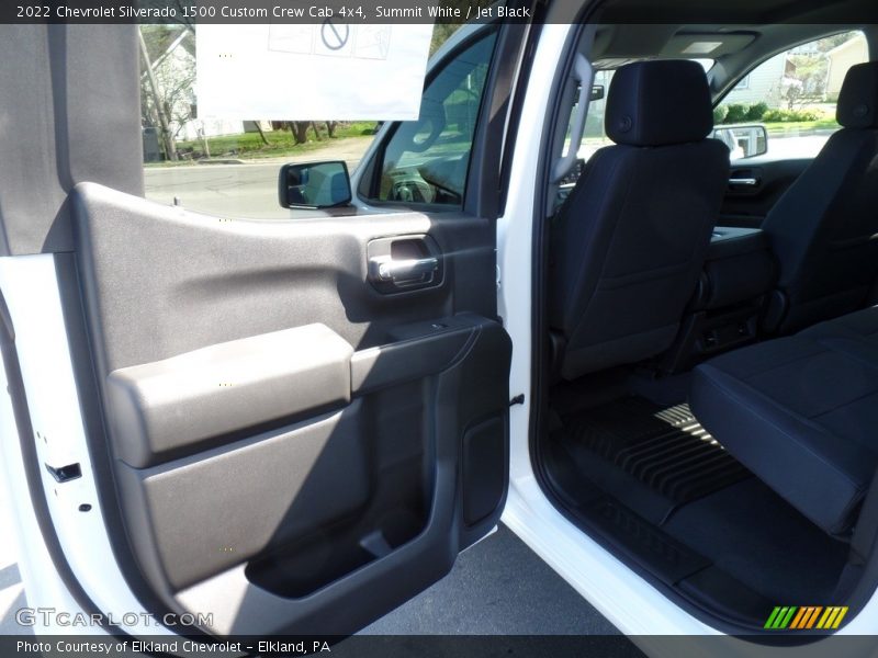 Summit White / Jet Black 2022 Chevrolet Silverado 1500 Custom Crew Cab 4x4