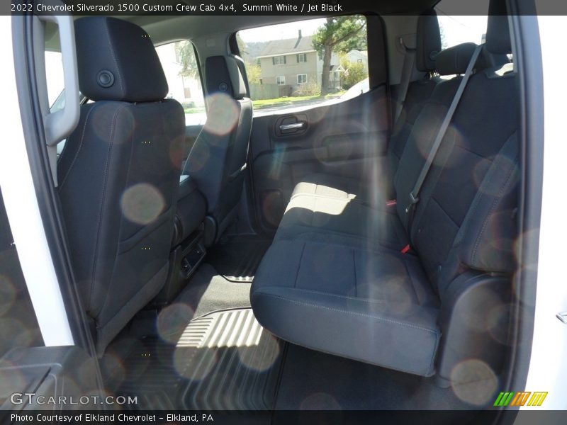 Summit White / Jet Black 2022 Chevrolet Silverado 1500 Custom Crew Cab 4x4