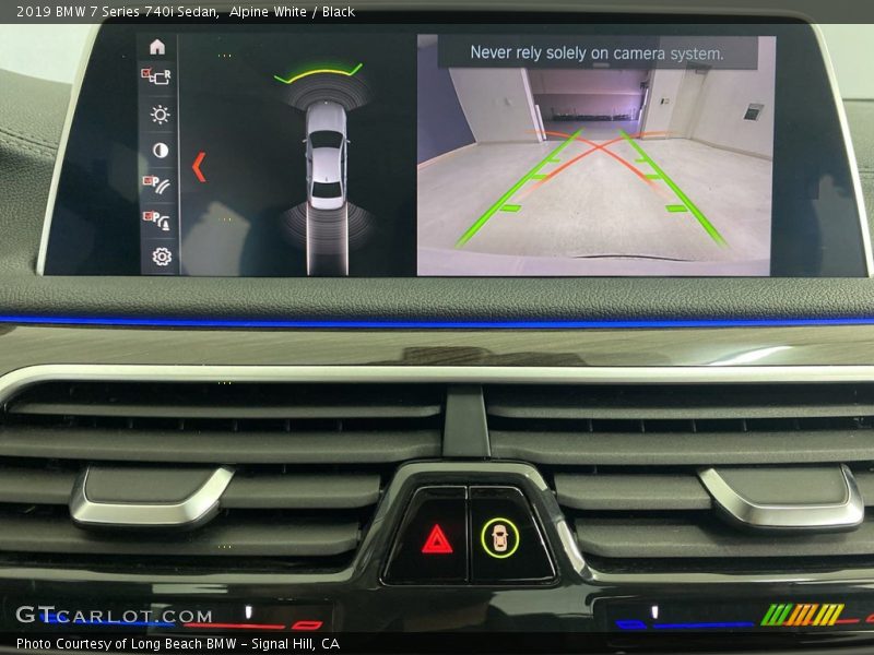 Alpine White / Black 2019 BMW 7 Series 740i Sedan