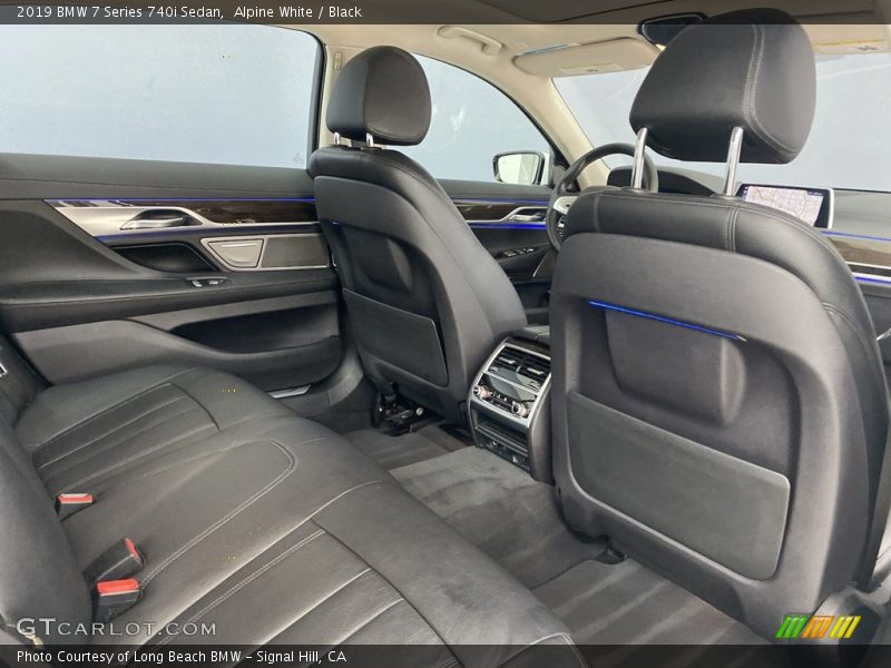 Alpine White / Black 2019 BMW 7 Series 740i Sedan