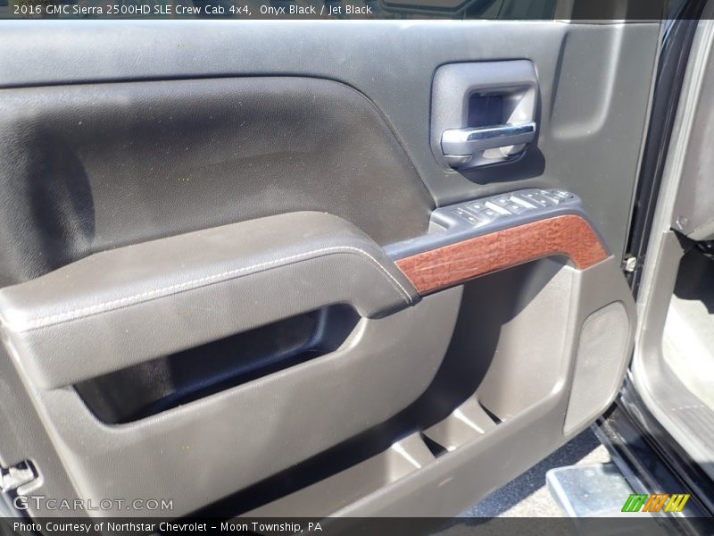 Door Panel of 2016 Sierra 2500HD SLE Crew Cab 4x4