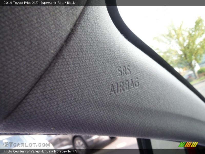 Supersonic Red / Black 2019 Toyota Prius XLE