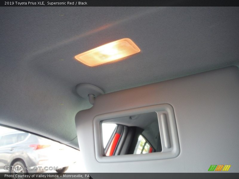 Supersonic Red / Black 2019 Toyota Prius XLE