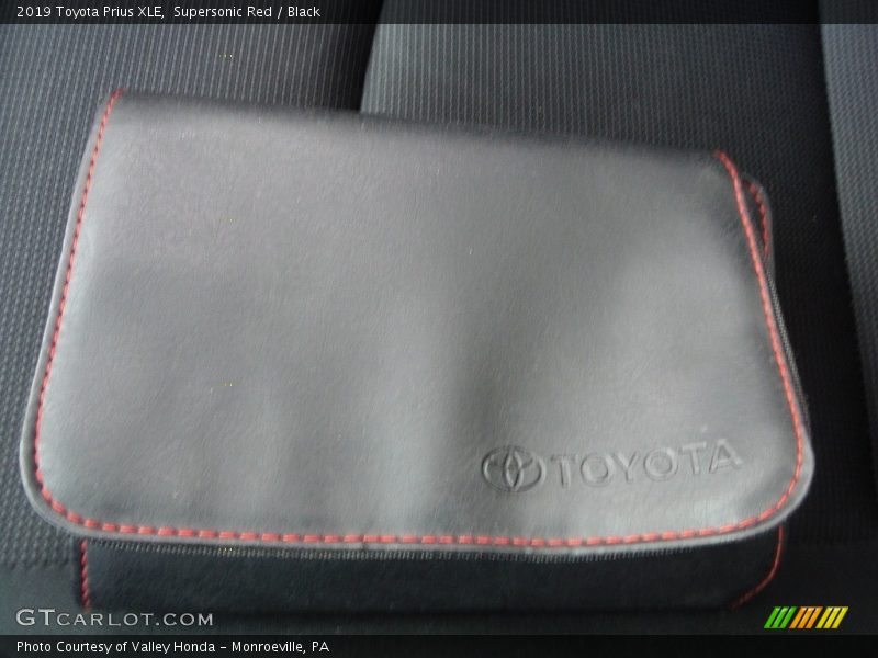 Supersonic Red / Black 2019 Toyota Prius XLE