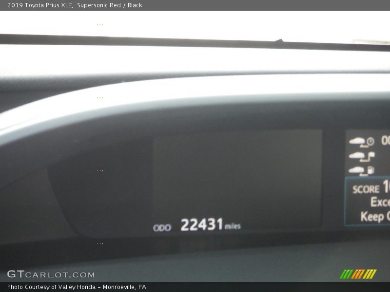 Supersonic Red / Black 2019 Toyota Prius XLE