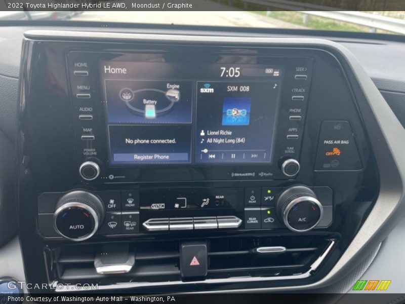 Moondust / Graphite 2022 Toyota Highlander Hybrid LE AWD