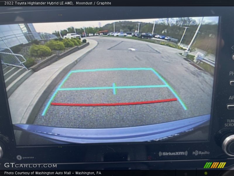Moondust / Graphite 2022 Toyota Highlander Hybrid LE AWD