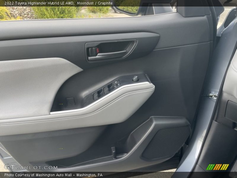 Moondust / Graphite 2022 Toyota Highlander Hybrid LE AWD