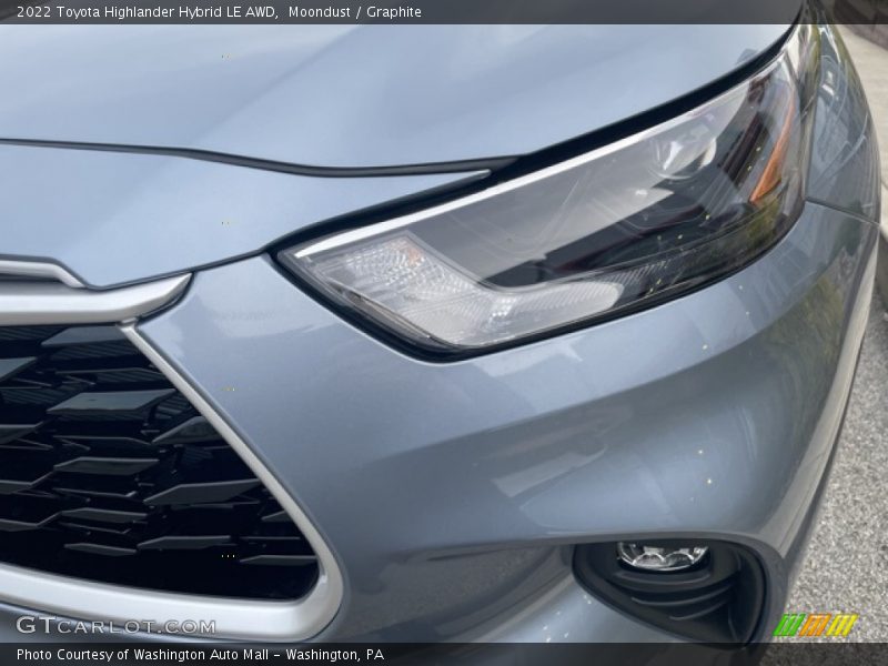 Moondust / Graphite 2022 Toyota Highlander Hybrid LE AWD