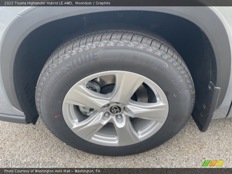 Moondust / Graphite 2022 Toyota Highlander Hybrid LE AWD