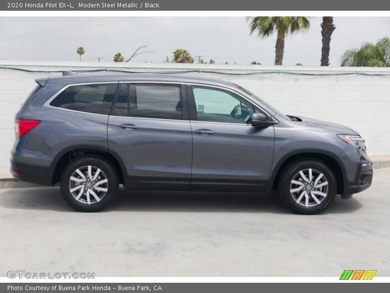 Modern Steel Metallic / Black 2020 Honda Pilot EX-L