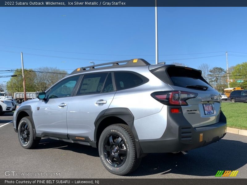Ice Silver Metallic / Gray StarTex 2022 Subaru Outback Wilderness