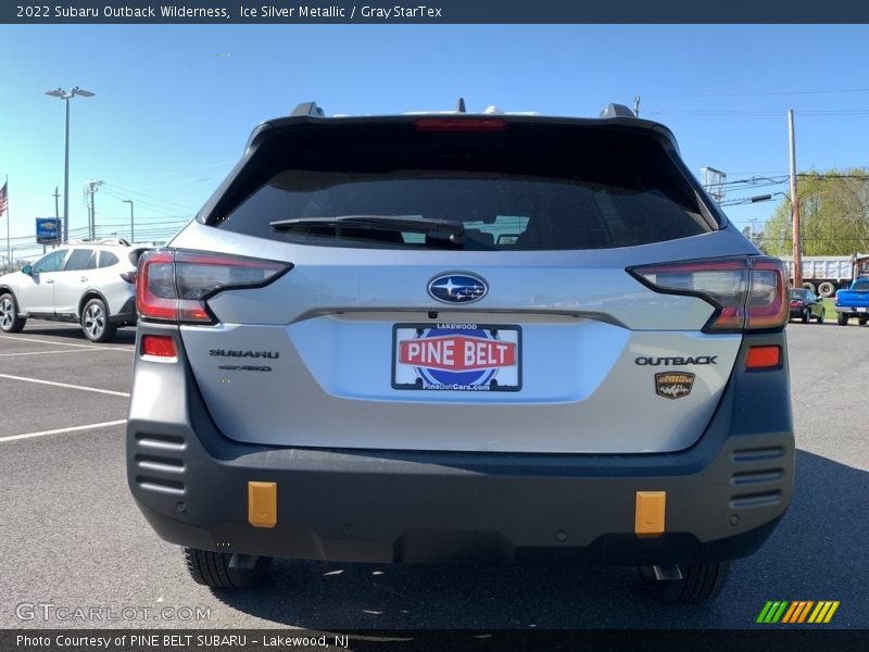 Ice Silver Metallic / Gray StarTex 2022 Subaru Outback Wilderness