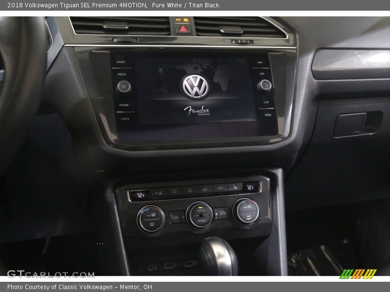 Pure White / Titan Black 2018 Volkswagen Tiguan SEL Premium 4MOTION