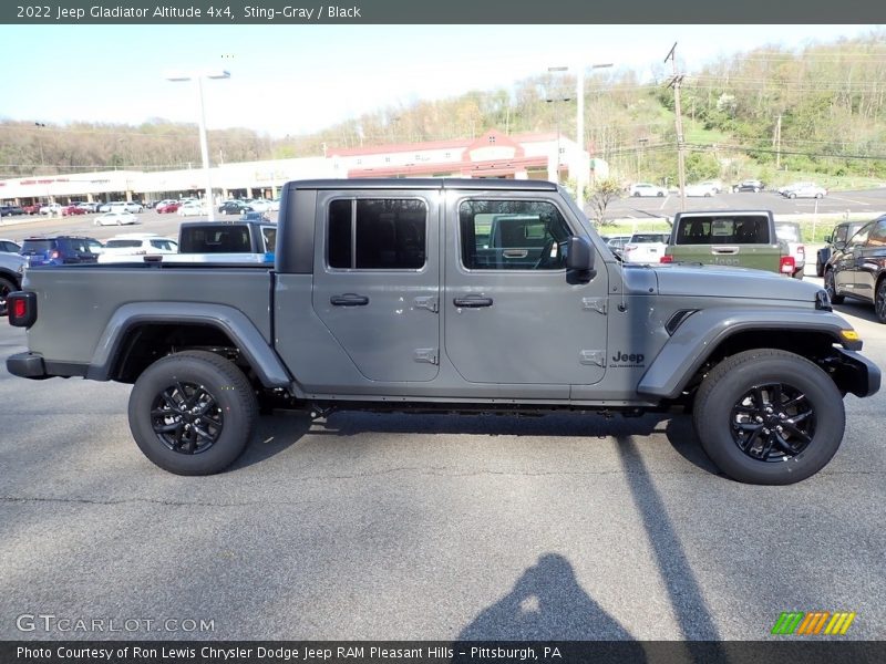 Sting-Gray / Black 2022 Jeep Gladiator Altitude 4x4