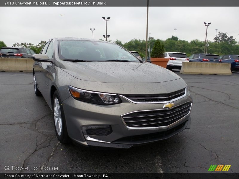 Pepperdust Metallic / Jet Black 2018 Chevrolet Malibu LT