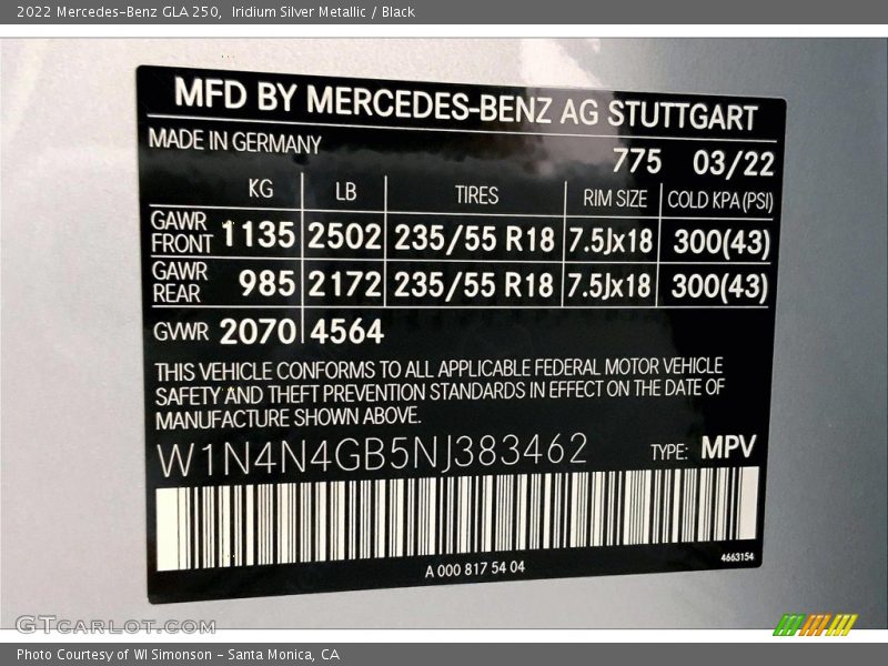 Iridium Silver Metallic / Black 2022 Mercedes-Benz GLA 250