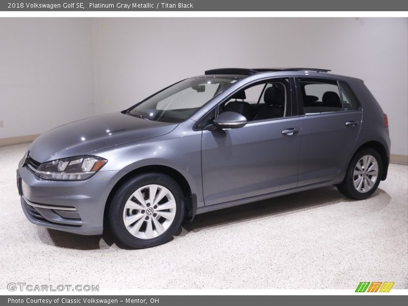 Platinum Gray Metallic / Titan Black 2018 Volkswagen Golf SE