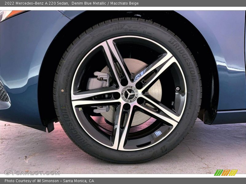  2022 A 220 Sedan Wheel