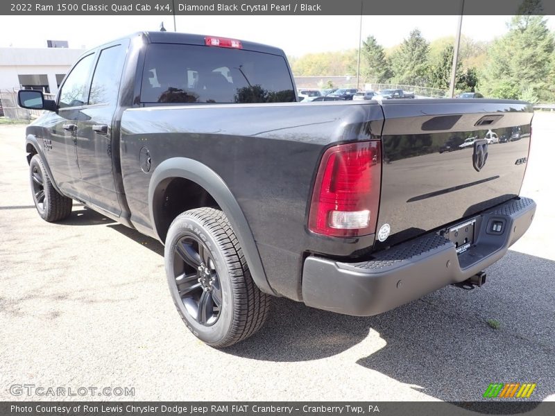 Diamond Black Crystal Pearl / Black 2022 Ram 1500 Classic Quad Cab 4x4