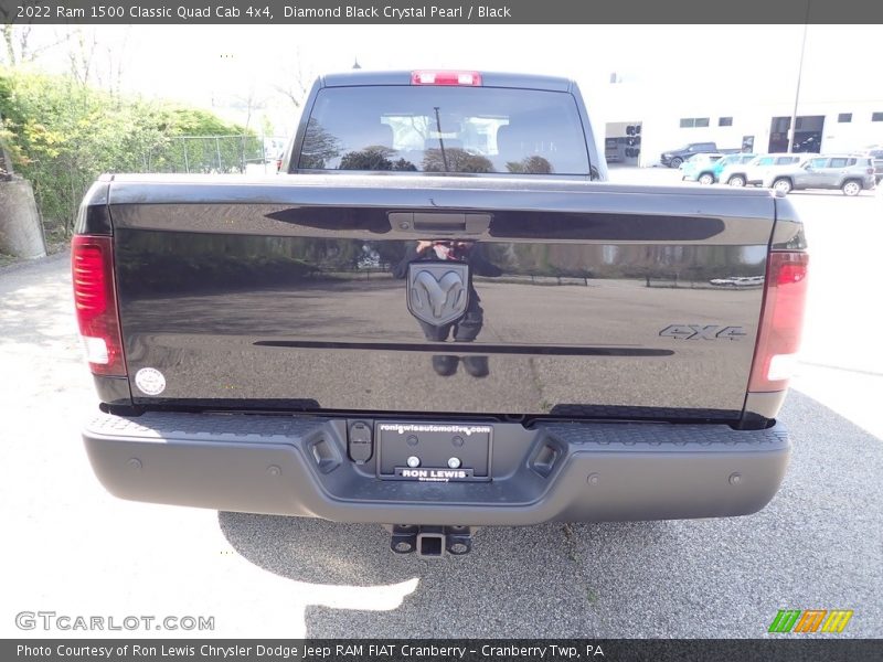 Diamond Black Crystal Pearl / Black 2022 Ram 1500 Classic Quad Cab 4x4