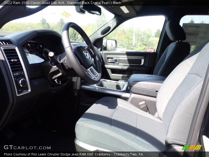 Diamond Black Crystal Pearl / Black 2022 Ram 1500 Classic Quad Cab 4x4