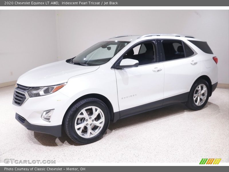 Iridescent Pearl Tricoat / Jet Black 2020 Chevrolet Equinox LT AWD