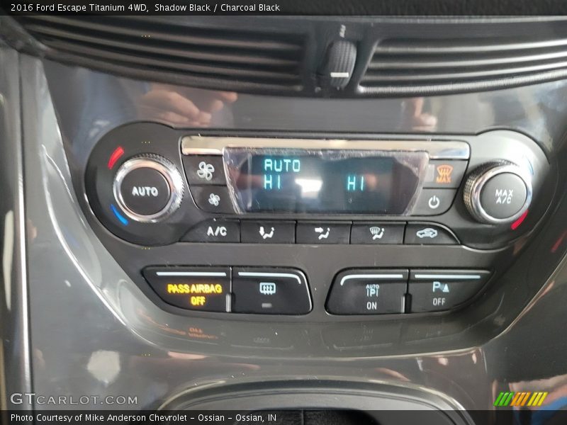Shadow Black / Charcoal Black 2016 Ford Escape Titanium 4WD