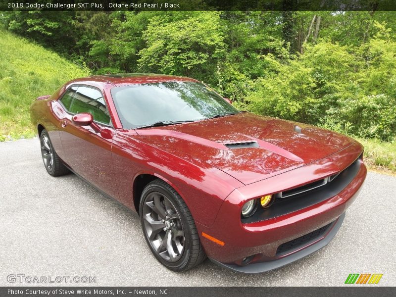 Front 3/4 View of 2018 Challenger SXT Plus