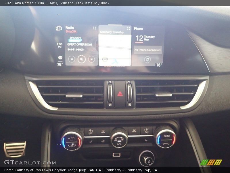 Vulcano Black Metallic / Black 2022 Alfa Romeo Giulia Ti AWD